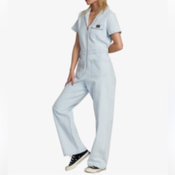 Dickies Coverall in Light Wash - Picture 6 of 16